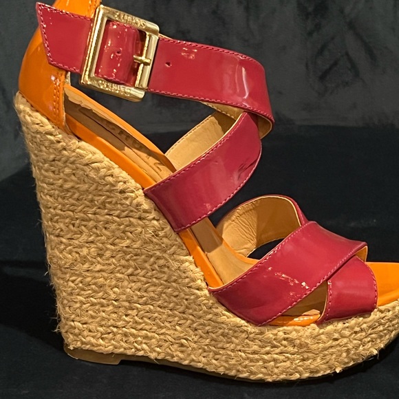 SCHUTZ patten hot pink patten leather wedges - Picture 3 of 4